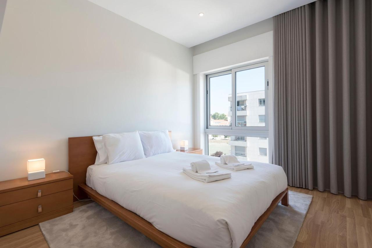 Lovelystay - Downtown Modern 2Br Flat With Free Parking OOporto Extérieur photo