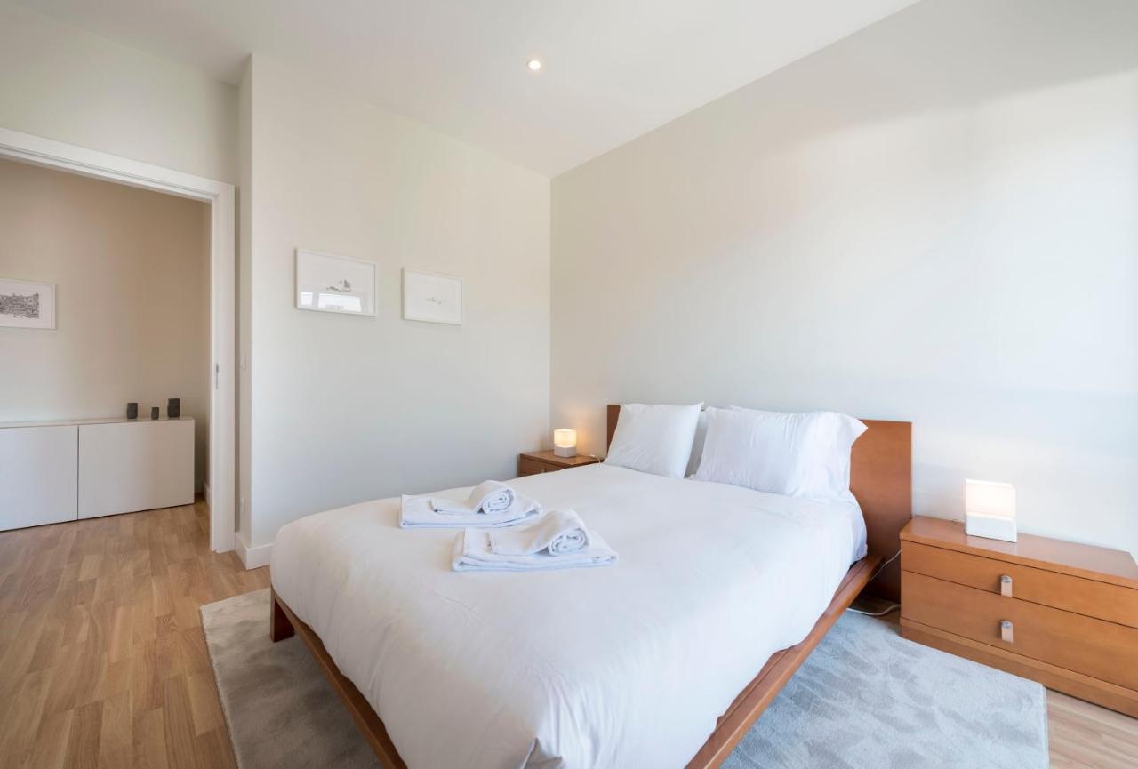 Lovelystay - Downtown Modern 2Br Flat With Free Parking OOporto Extérieur photo