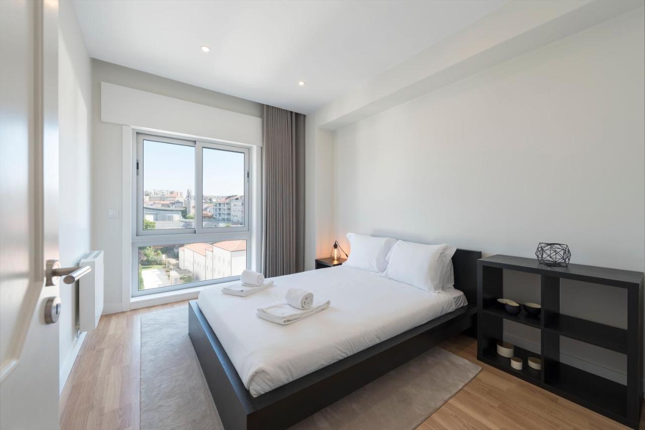 Lovelystay - Downtown Modern 2Br Flat With Free Parking OOporto Extérieur photo