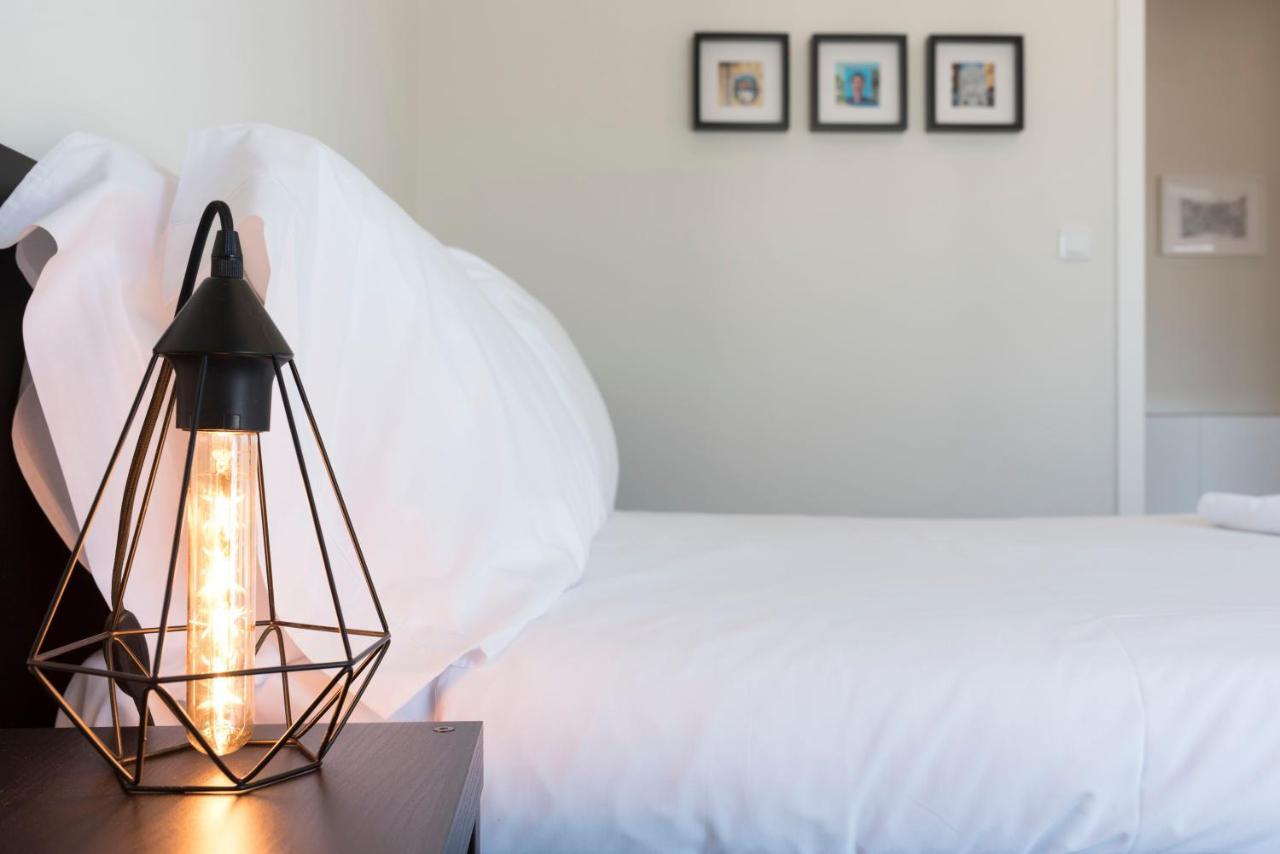 Lovelystay - Downtown Modern 2Br Flat With Free Parking OOporto Extérieur photo