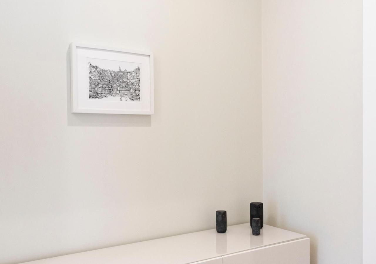 Lovelystay - Downtown Modern 2Br Flat With Free Parking OOporto Extérieur photo
